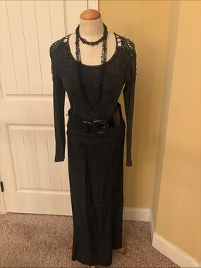 Women's Black Gem Stone Embellished Crochet-Shoulder Long Sleeve shirt